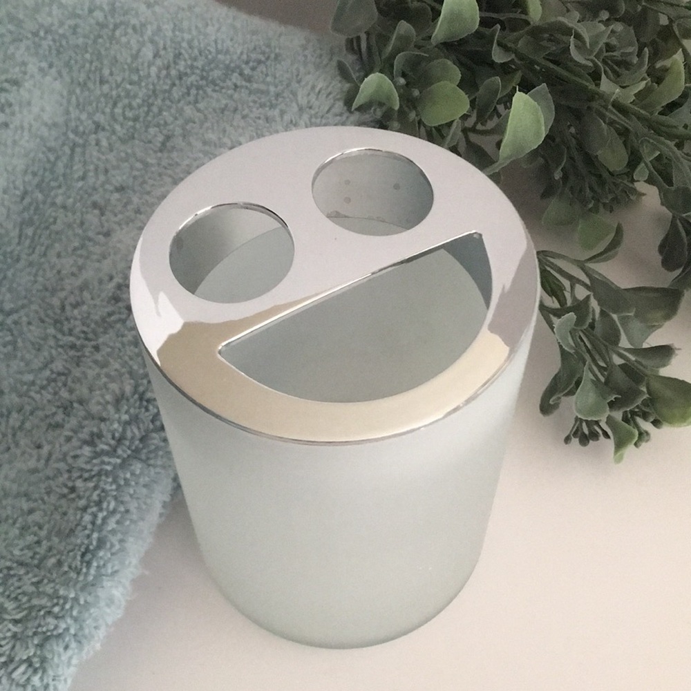 Toothbrush/Toothpaste Holder NWT - Picture 2 of 10